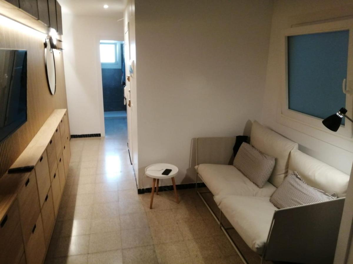 2 Bedroom Large Modern Apartment In Blanes Old Town 50M From The Beach! Exterior foto